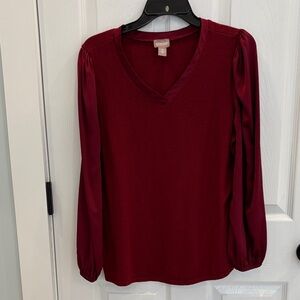 Chico's Deep Red V-Neck Sweater w Satin sleeves and edge of V-neck, Size 3